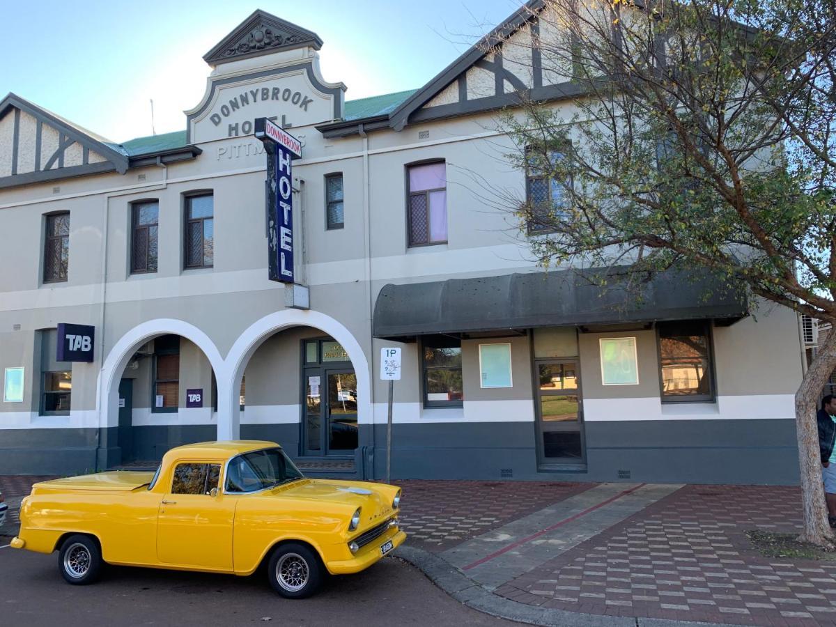 Donnybrook Hotel Wa Dış mekan fotoğraf